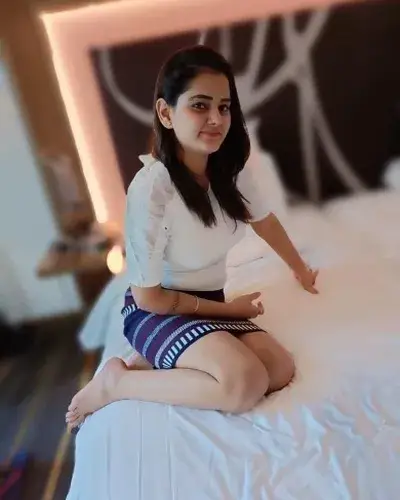 Escort Service In Sirathu